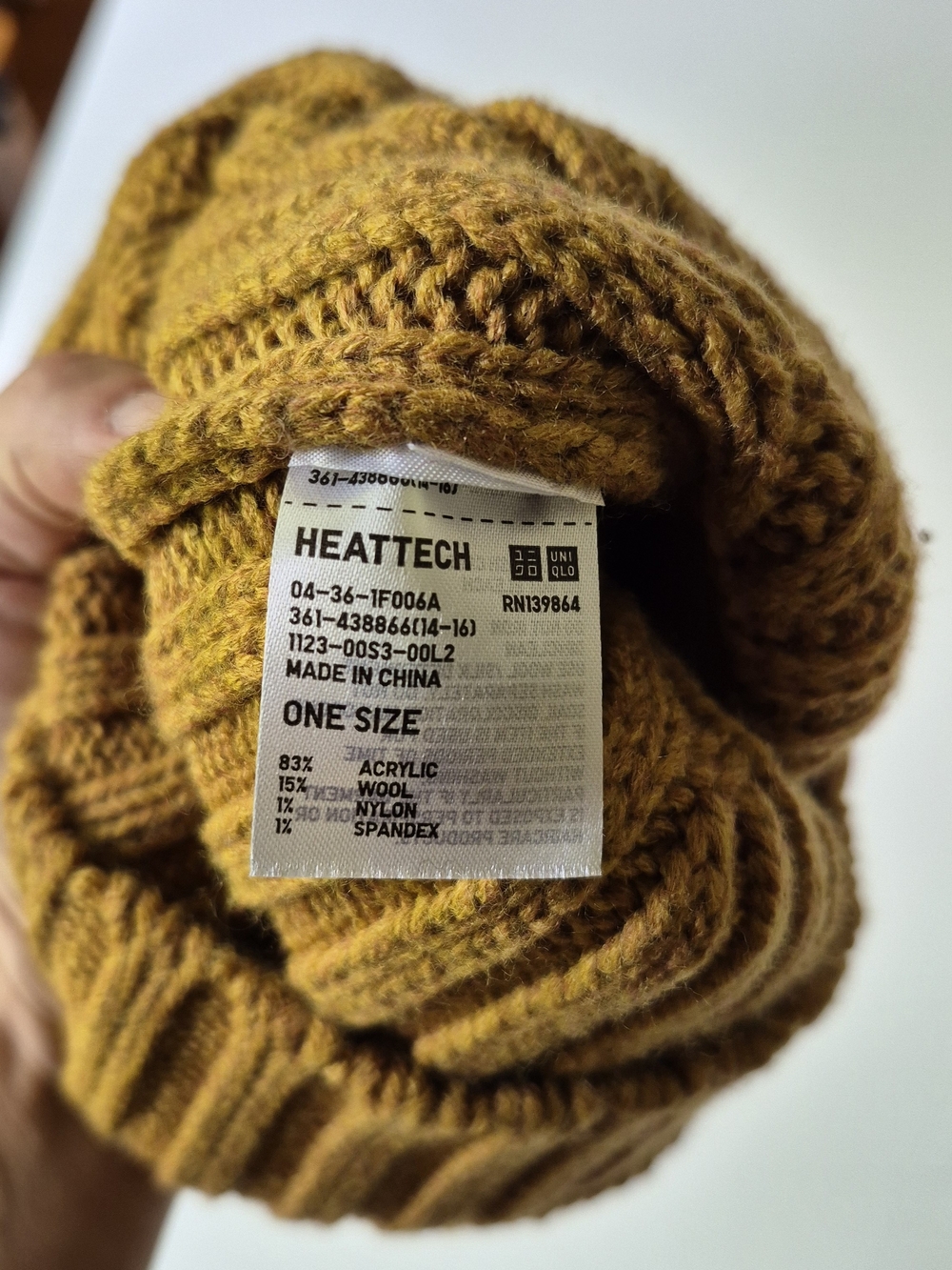 NWOT - Uniqlo HeatTech Unisex Mustard Yellow Knit Beanie - Picture 4 of 5